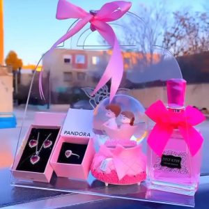 Eid Special Glass Bucket for her