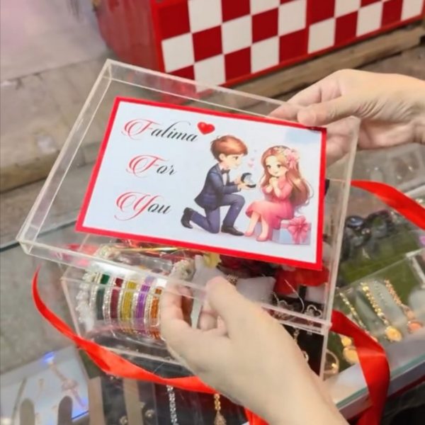 Glass Eidi Box for her - Image 2